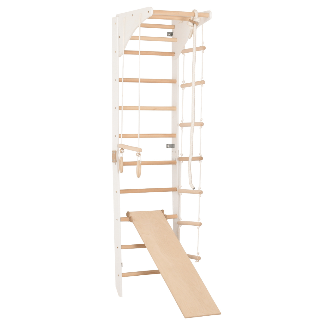 Sprossenwand mit höhenverstellbarem Reck, Kletterseil, Ringen und beidseitigem Kletterbrett – Kompakter Indoor-Fitnesspark für die ganze Familie (SPR C+slide white)