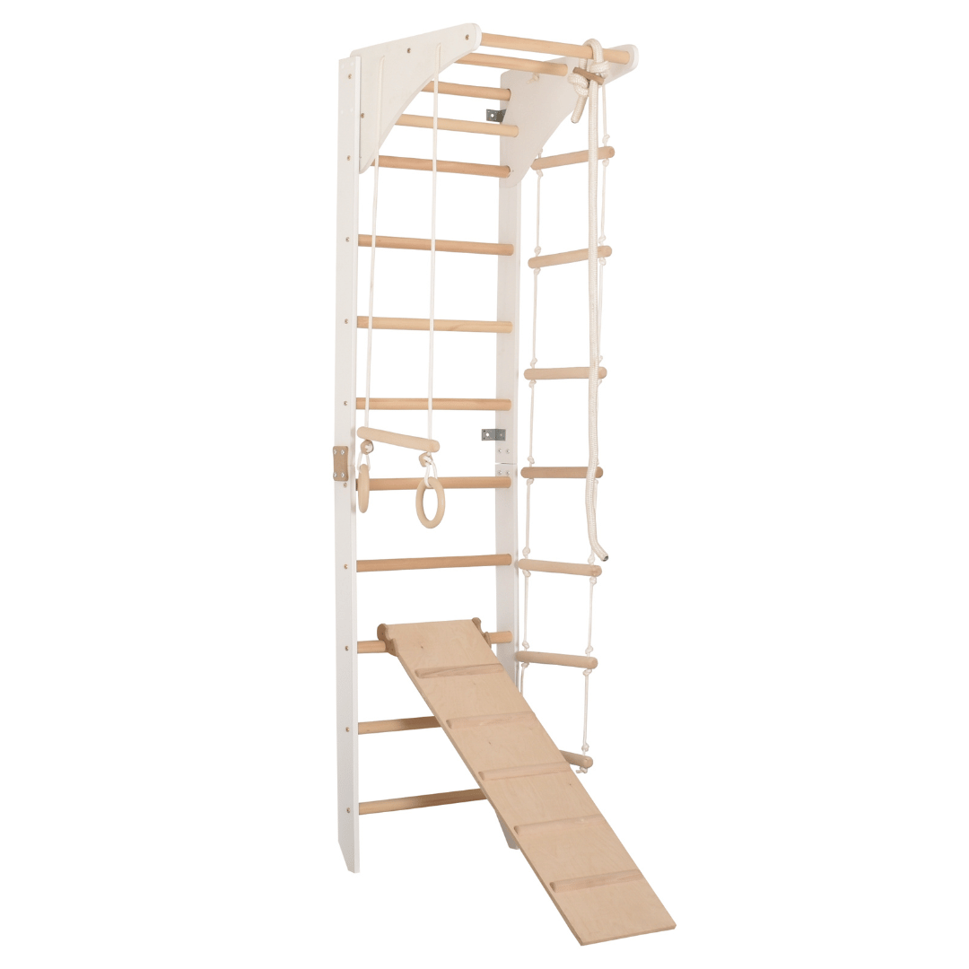 Sprossenwand mit höhenverstellbarem Reck, Kletterseil, Ringen und beidseitigem Kletterbrett – Kompakter Indoor-Fitnesspark für die ganze Familie (SPR C+slide white)